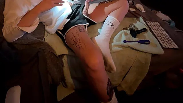 Snapshot of swissMen_DE chatting on 01-05-26, 10:13 swissMen DE online show from 01-05-26, 10:13