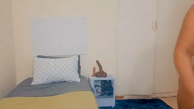 Snapshot of GiantBootyMilf chatting on 07-11-26, 06:32 GiantBootyMilf online show from 07-11-26, 06:32