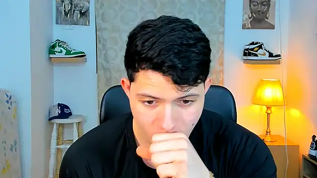 Hazzan Velez online show from 01-25-25, 10:28