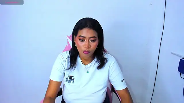 LAYLATAYLOR  online show from 02-27-25, 05:24