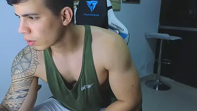 Snapshot of Ethanstill1 chatting on 02-03-25, 03:31 Ethanstill1 online show from 02-03-25, 03:31