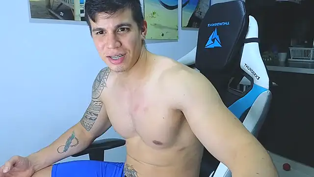 Snapshot of Ethanstill1 chatting on 02-18-25, 03:42 Ethanstill1 online show from 02-18-25, 03:42