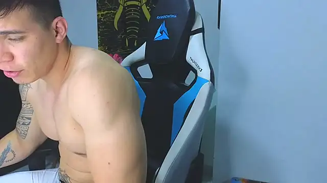 Snapshot of Ethanstill1 chatting on 03-05-25, 03:29 Ethanstill1 online show from 03-05-25, 03:29