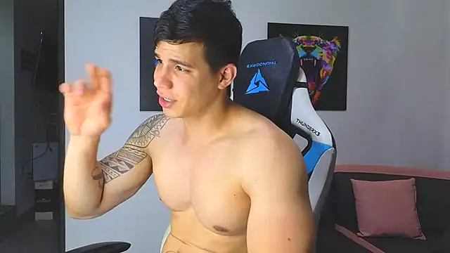 Snapshot of Ethanstill1 chatting on 03-22-25, 03:20 Ethanstill1 online show from 03-22-25, 03:20