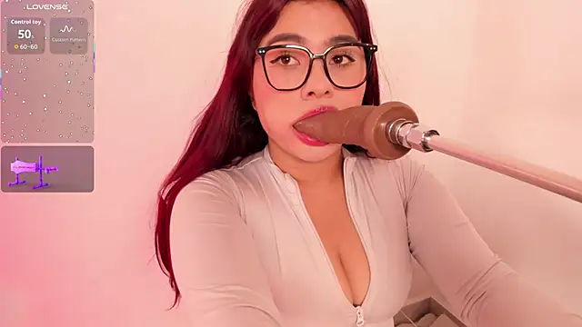 Snapshot of Danna_adams01 chatting on 02-02-26, 05:44 Danna adams01 online show from 02-02-26, 05:44