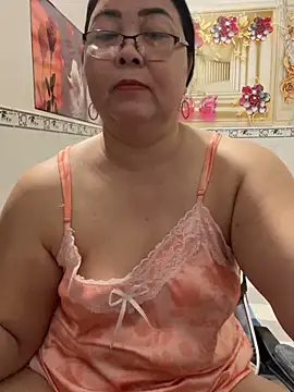 Snapshot of NDith chatting on 04-25-26, 01:52 NDith online show from 04-25-26, 01:52