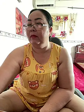 Snapshot of NDith chatting on 05-20-26, 03:02 NDith online show from 05-20-26, 03:02