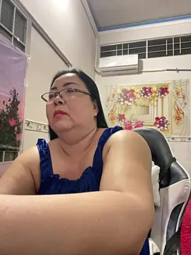 Snapshot of NDith chatting on 05-29-26, 02:48 NDith online show from 05-29-26, 02:48