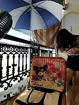 lyna bl online show from 12-18-25, 01:11