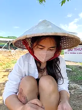 lyna bl online show from 03-16-26, 05:44