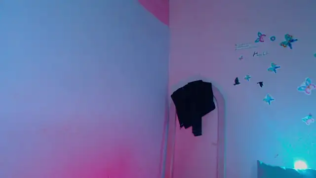 kitten sweet online show from 02-16-25, 08:21