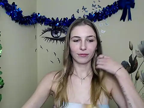 StrangerGi online show from 12-25-24, 10:28