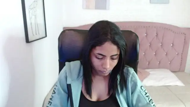 shaneelle online show from 10-29-25, 03:09