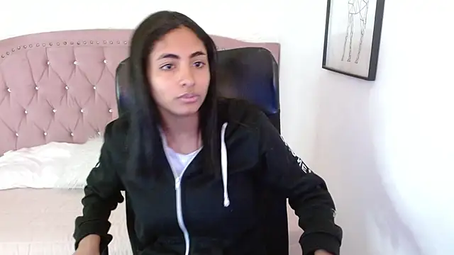 shaneelle online show from 11-11-25, 03:06