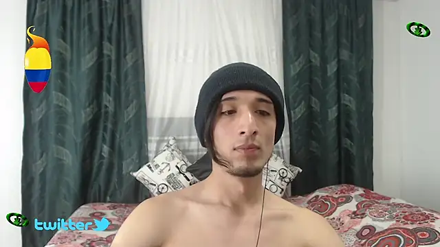 Snapshot of dereck_boy19 chatting on 01-29-25, 11:35 dereck boy19 online show from 01-29-25, 11:35
