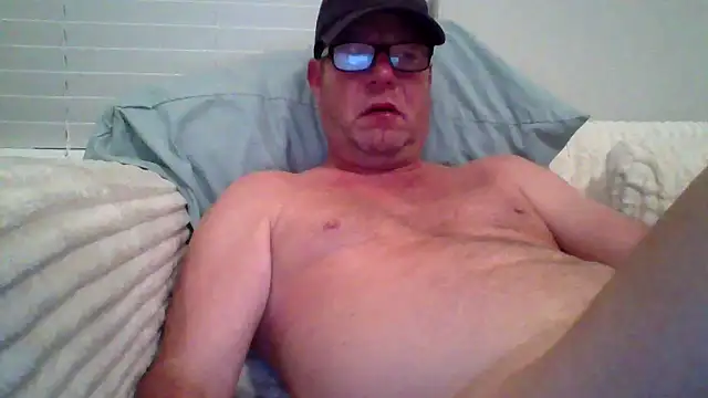 Goldenbear3111 online show from 05-16-26, 02:19