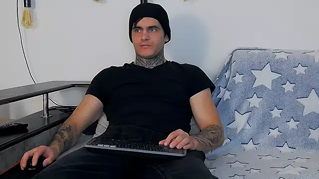 CarterCole online show from 12-15-25, 09:24