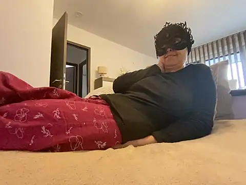 Marilou1983 online show from 03-26-26, 08:42