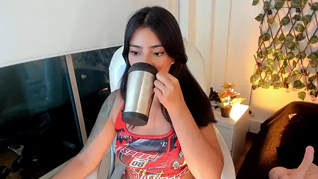 Snapshot of Vic_beckeer chatting on 02-18-26, 04:52 Vic beckeer online show from 02-18-26, 04:52