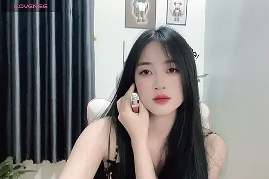 Snapshot of _Aimy_ chatting on 01-05-25, 04:14 Aimy online show from 01-05-25, 04:14