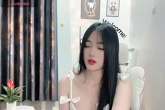 Snapshot of _Aimy_ chatting on 01-11-25, 06:54 Aimy online show from 01-11-25, 06:54