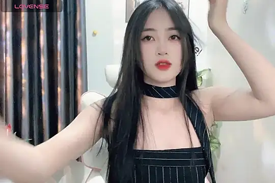 Snapshot of _Aimy_ chatting on 01-13-25, 04:07 Aimy online show from 01-13-25, 04:07