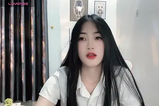 Snapshot of _Aimy_ chatting on 01-18-25, 03:53 Aimy online show from 01-18-25, 03:53