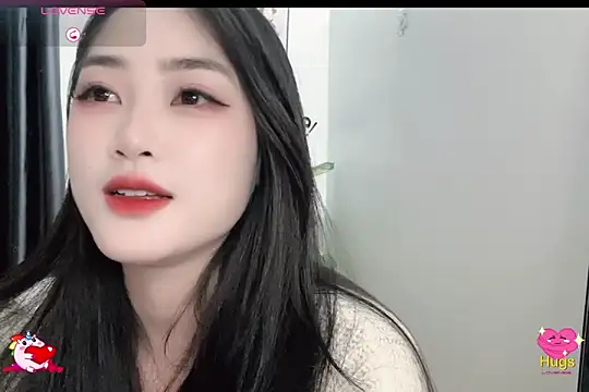 Snapshot of _Aimy_ chatting on 02-10-25, 09:58 Aimy online show from 02-10-25, 09:58