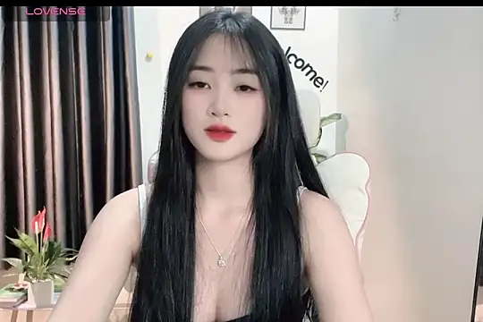 Snapshot of _Aimy_ chatting on 02-14-25, 07:23 Aimy online show from 02-14-25, 07:23
