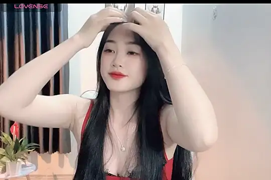 Snapshot of _Aimy_ chatting on 02-15-25, 04:12 Aimy online show from 02-15-25, 04:12