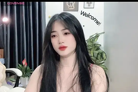 Snapshot of _Aimy_ chatting on 02-18-25, 06:48 Aimy online show from 02-18-25, 06:48