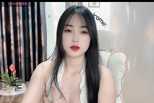 Snapshot of _Aimy_ chatting on 02-25-25, 03:52 Aimy online show from 02-25-25, 03:52