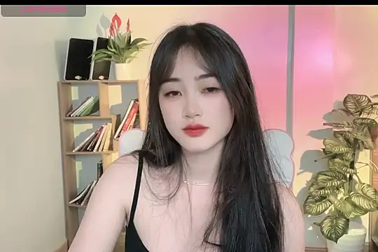 Snapshot of _Aimy_ chatting on 03-05-25, 07:05 Aimy online show from 03-05-25, 07:05