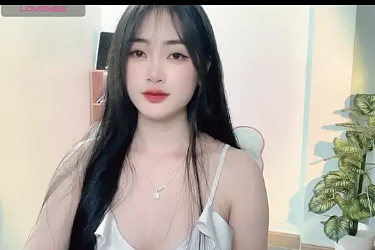 Snapshot of _Aimy_ chatting on 03-05-25, 03:51 Aimy online show from 03-05-25, 03:51