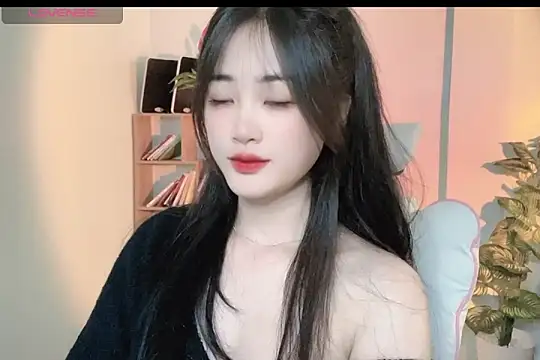 Snapshot of _Aimy_ chatting on 03-06-25, 03:35 Aimy online show from 03-06-25, 03:35