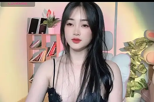 Snapshot of _Aimy_ chatting on 03-06-25, 07:21 Aimy online show from 03-06-25, 07:21