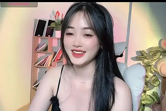 Snapshot of _Aimy_ chatting on 03-07-25, 03:51 Aimy online show from 03-07-25, 03:51
