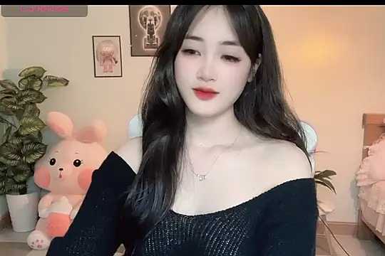 Snapshot of _Aimy_ chatting on 10-06-25, 04:21 Aimy online show from 10-06-25, 04:21