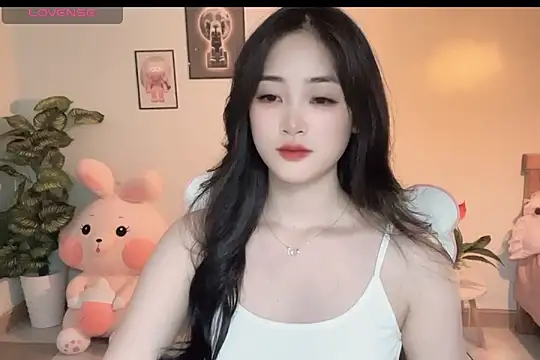 Snapshot of _Aimy_ chatting on 10-14-25, 04:41 Aimy online show from 10-14-25, 04:41