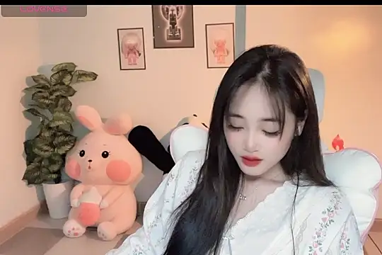  Aimy  online show from 11-22-25, 04:28