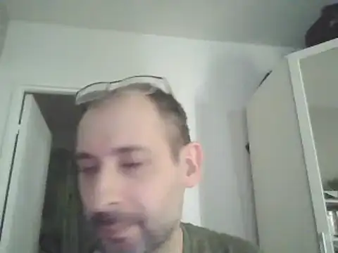 JohnFlask02 online show from 03-06-25, 02:29