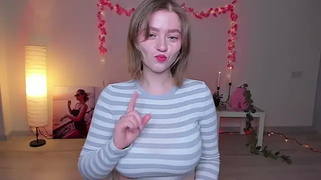 AidaPerry online show from 01-16-25, 06:48