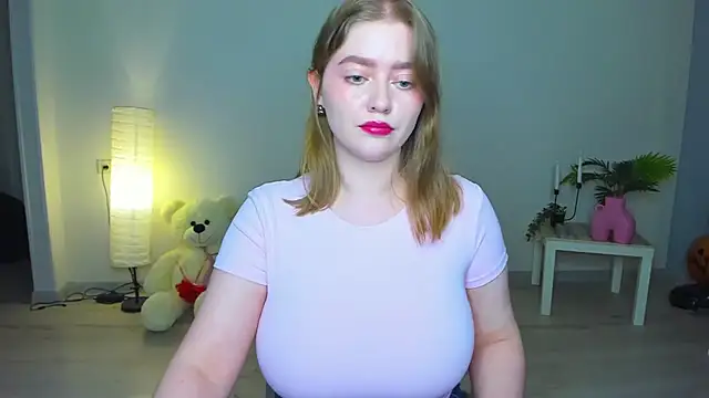 AidaPerry online show from 12-03-25, 09:35