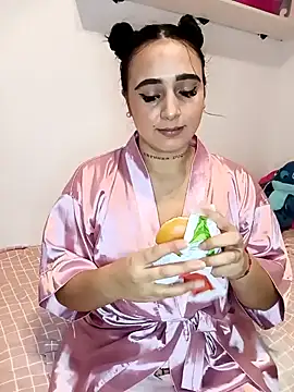 Snapshot of Juanamd1 chatting on 01-05-25, 11:59 Juanamd1 online show from 01-05-25, 11:59