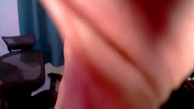 Snapshot of RyffBurnz chatting on 11-03-25, 02:57 RyffBurnz online show from 11-03-25, 02:57