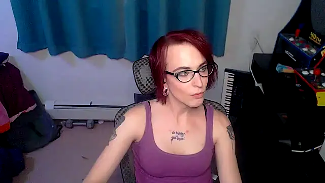 Snapshot of RyffBurnz chatting on 11-04-25, 01:16 RyffBurnz online show from 11-04-25, 01:16