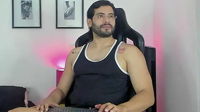 Snapshot of Dereck_vega chatting on 07-03-26, 10:38 Dereck vega online show from 07-03-26, 10:38