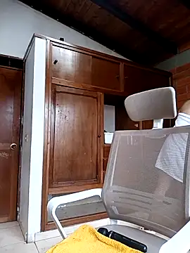 SamaraJay1 online show from 03-04-26, 04:13