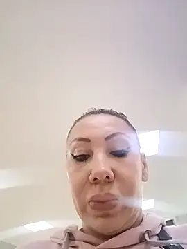 coral smitth online show from 11-05-25, 10:10