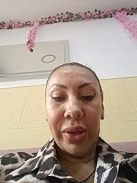 coral smitth online show from 07-17-26, 03:39